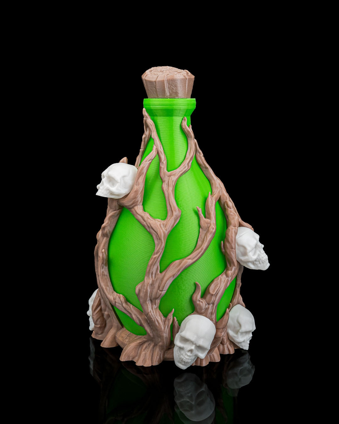 Deadly Sip – Spooky Table Lamp | Creepy Halloween Decor & Mood Lighting