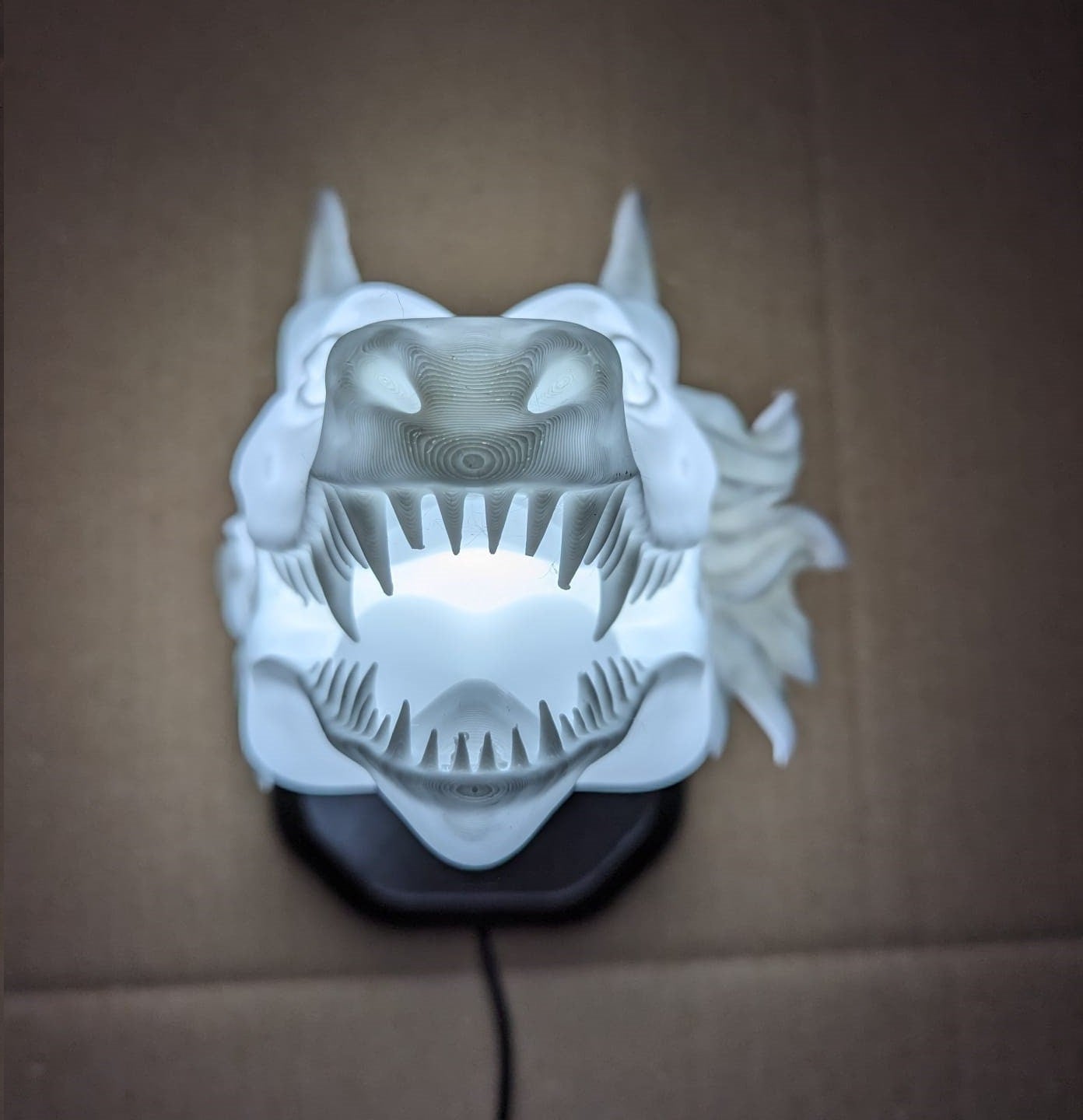 Shenron of Dragon Ball inspired wall trophy lamp to decorate your room: bedroom, playroom or office