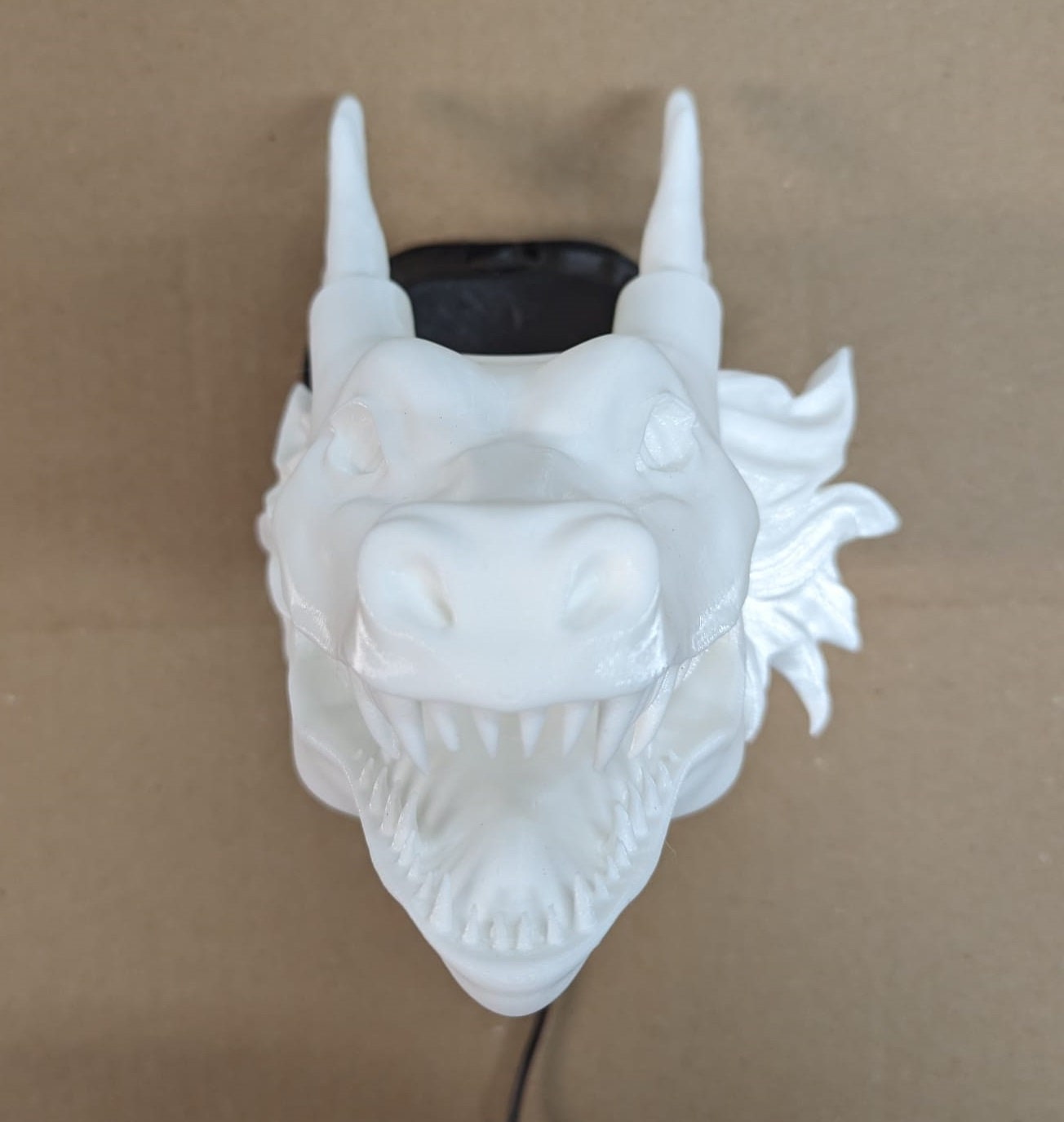 Shenron of Dragon Ball inspired wall trophy lamp to decorate your room: bedroom, playroom or office