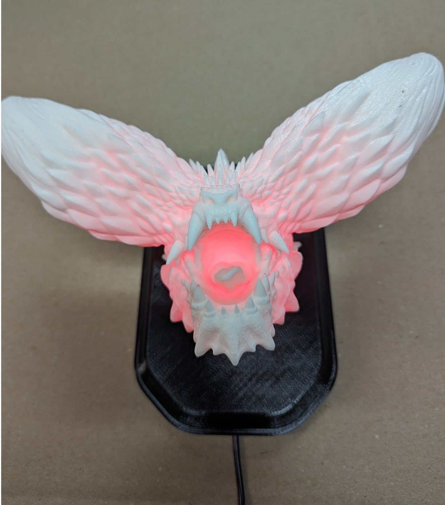 Monster Hunter Nergigante inspired wall trophy lamp to decorate your room: bedroom, playroom or office.