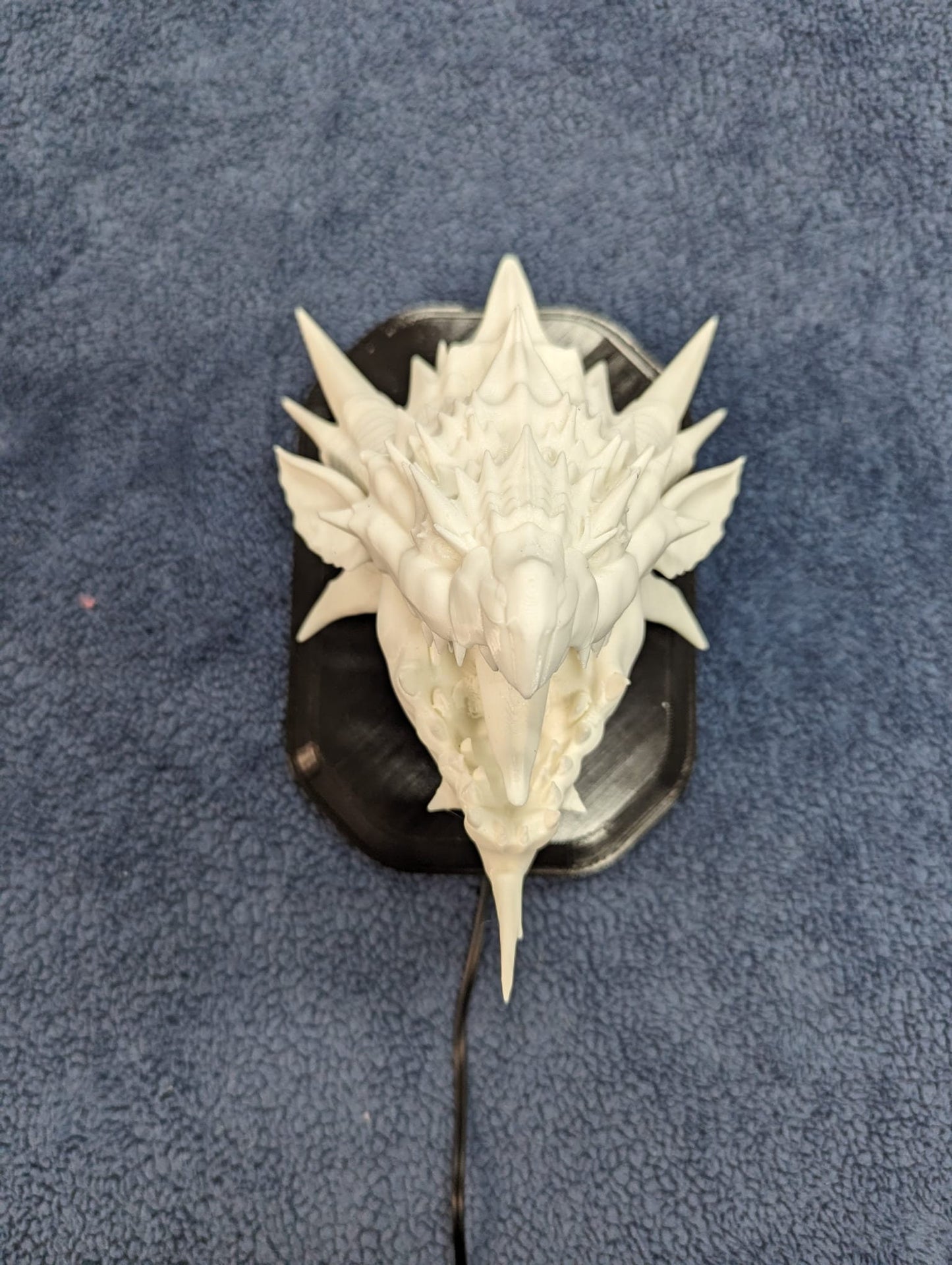 Monster Hunter Rathian inspired wall trophy lamp to decorate your room bedroom, playroom or office