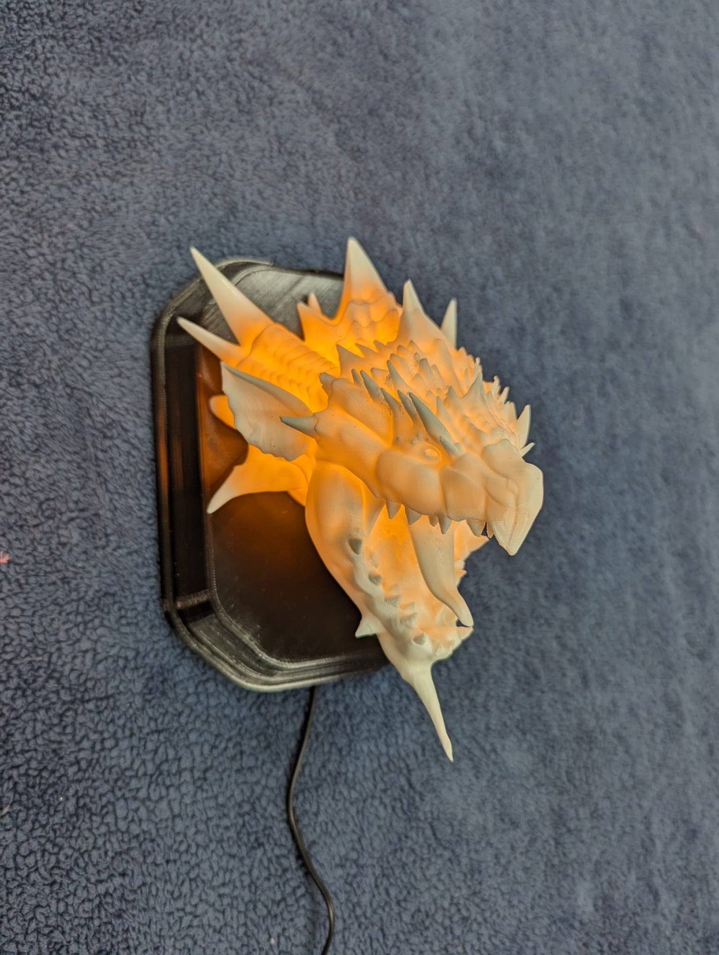 Monster Hunter Rathian inspired wall trophy lamp to decorate your room bedroom, playroom or office
