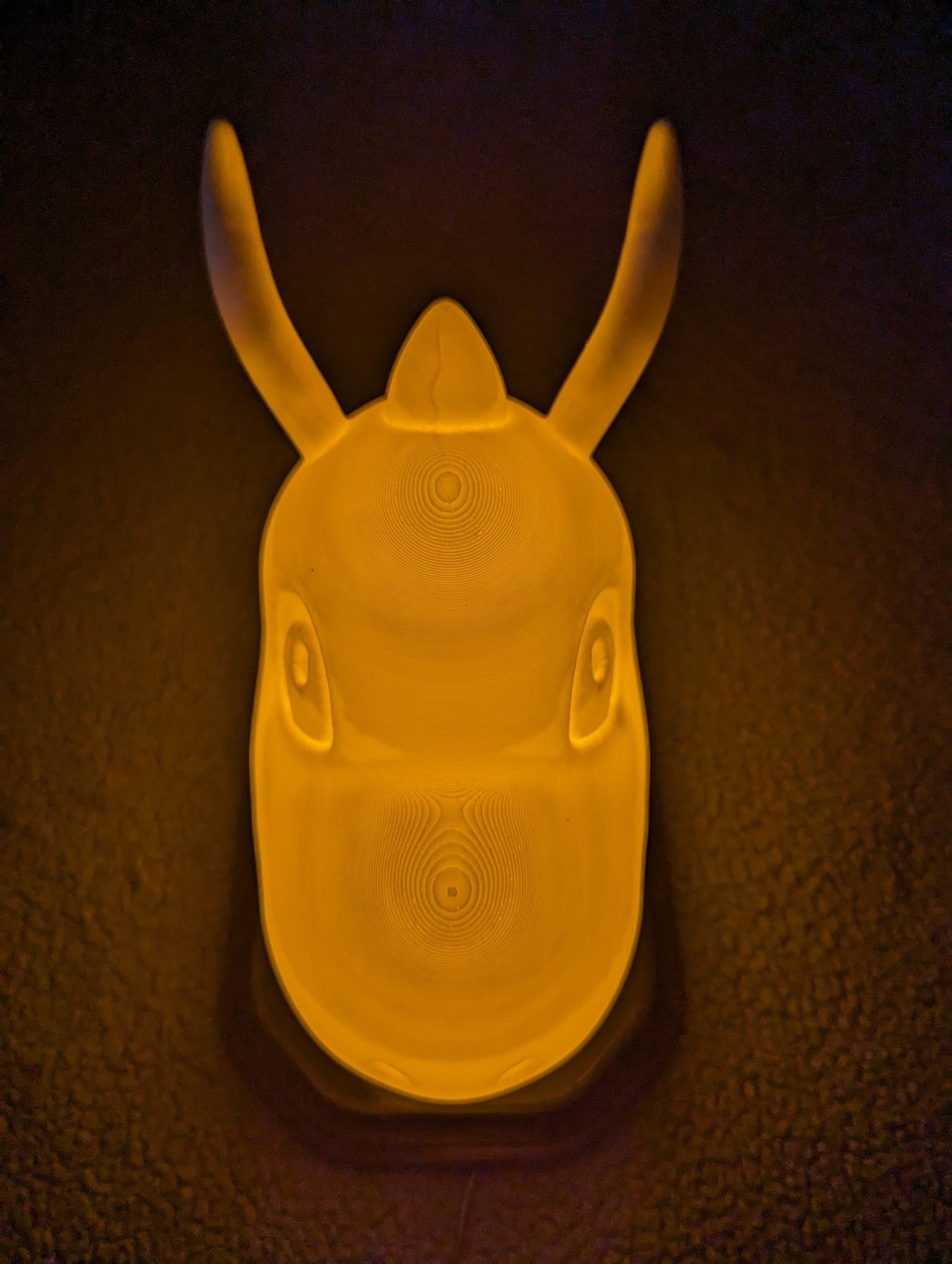 Pokemon's Dragonite inspired wall trophy lamp to decorate your room: bedroom, playroom or office.