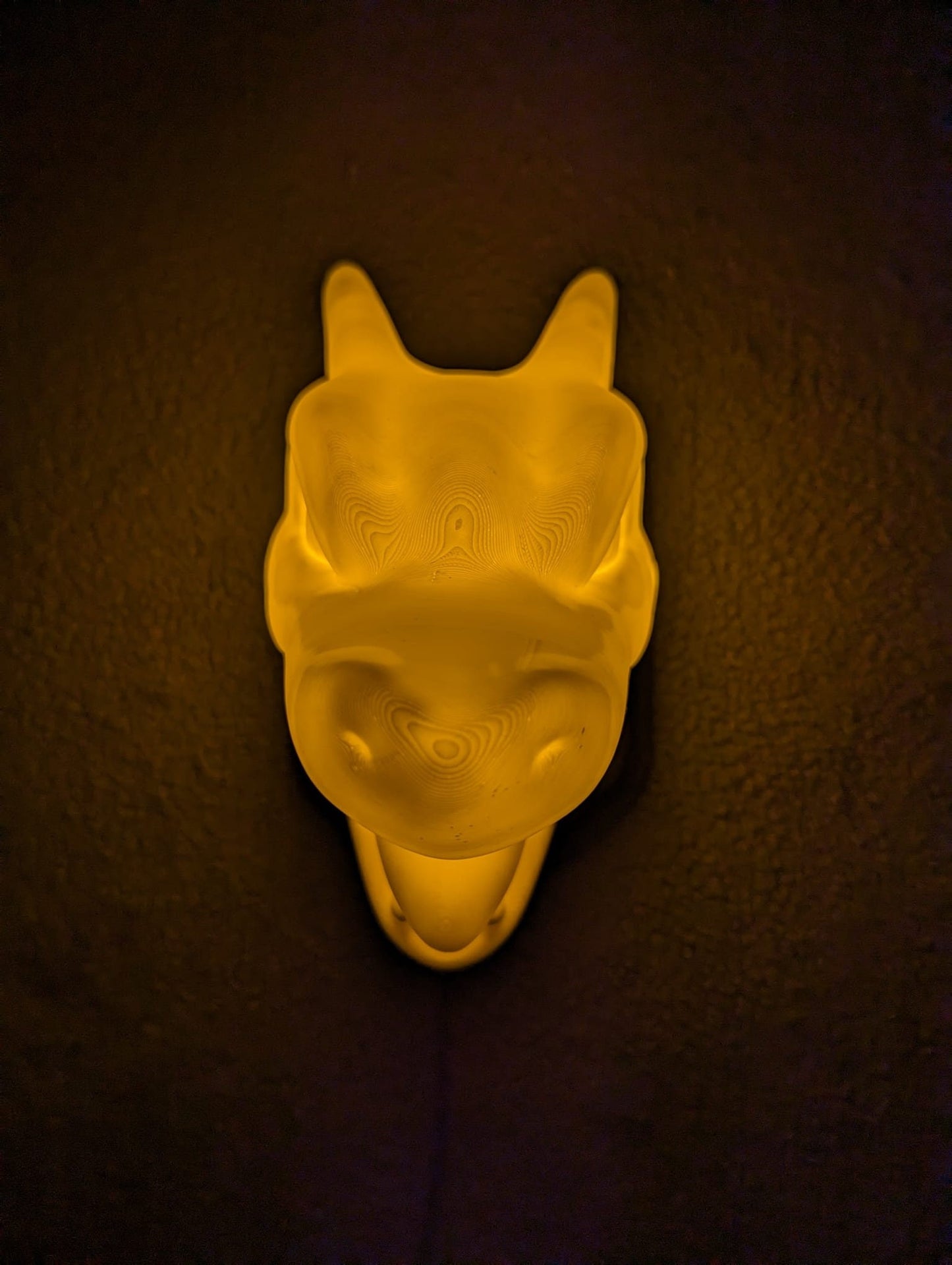 Pokemon's Charizard inspired wall trophy lamp to decorate your room: bedroom, playroom or office.
