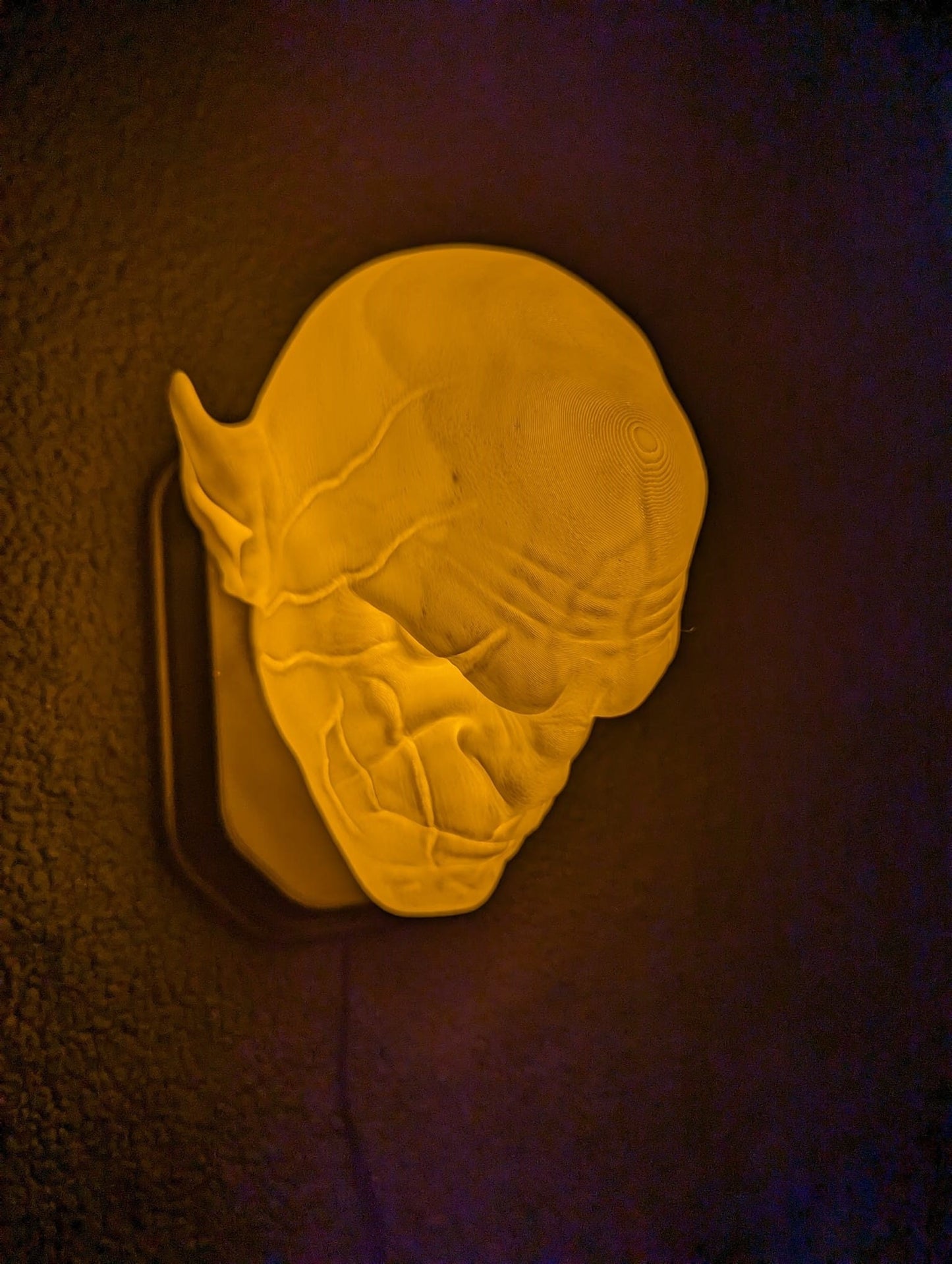 Lord of the Rings Azog inspired wall trophy lamp to decorate your room: bedroom, playroom or office.