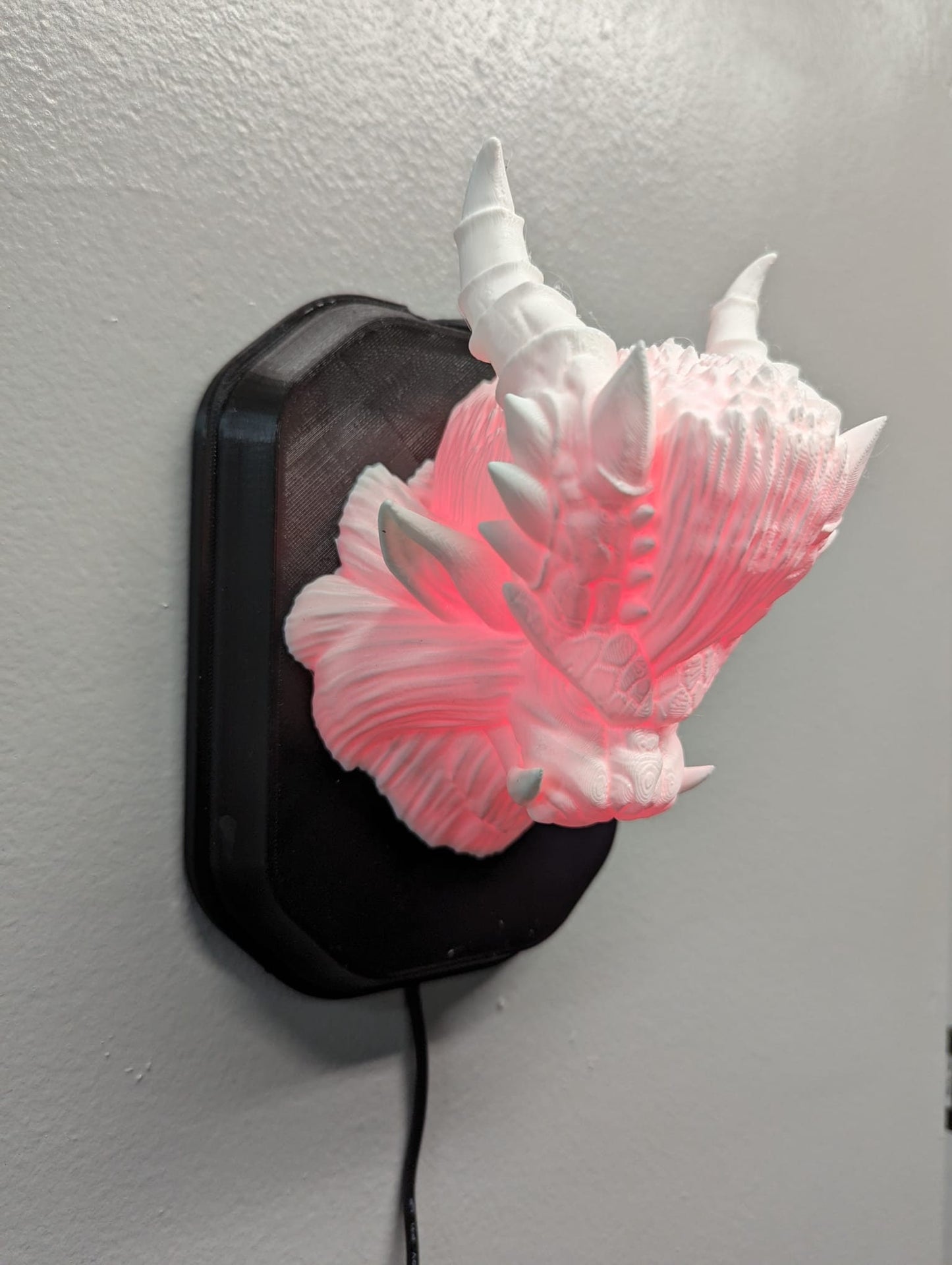 Monster Hunter Teostra inspired wall trophy lamp to decorate your room: bedroom, playroom or office.
