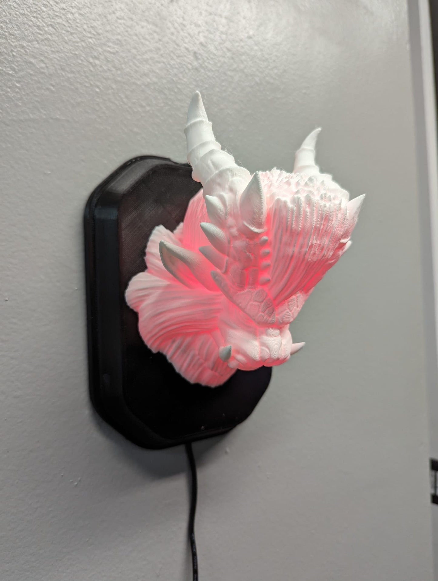 Monster Hunter Teostra inspired wall trophy lamp to decorate your room: bedroom, playroom or office.