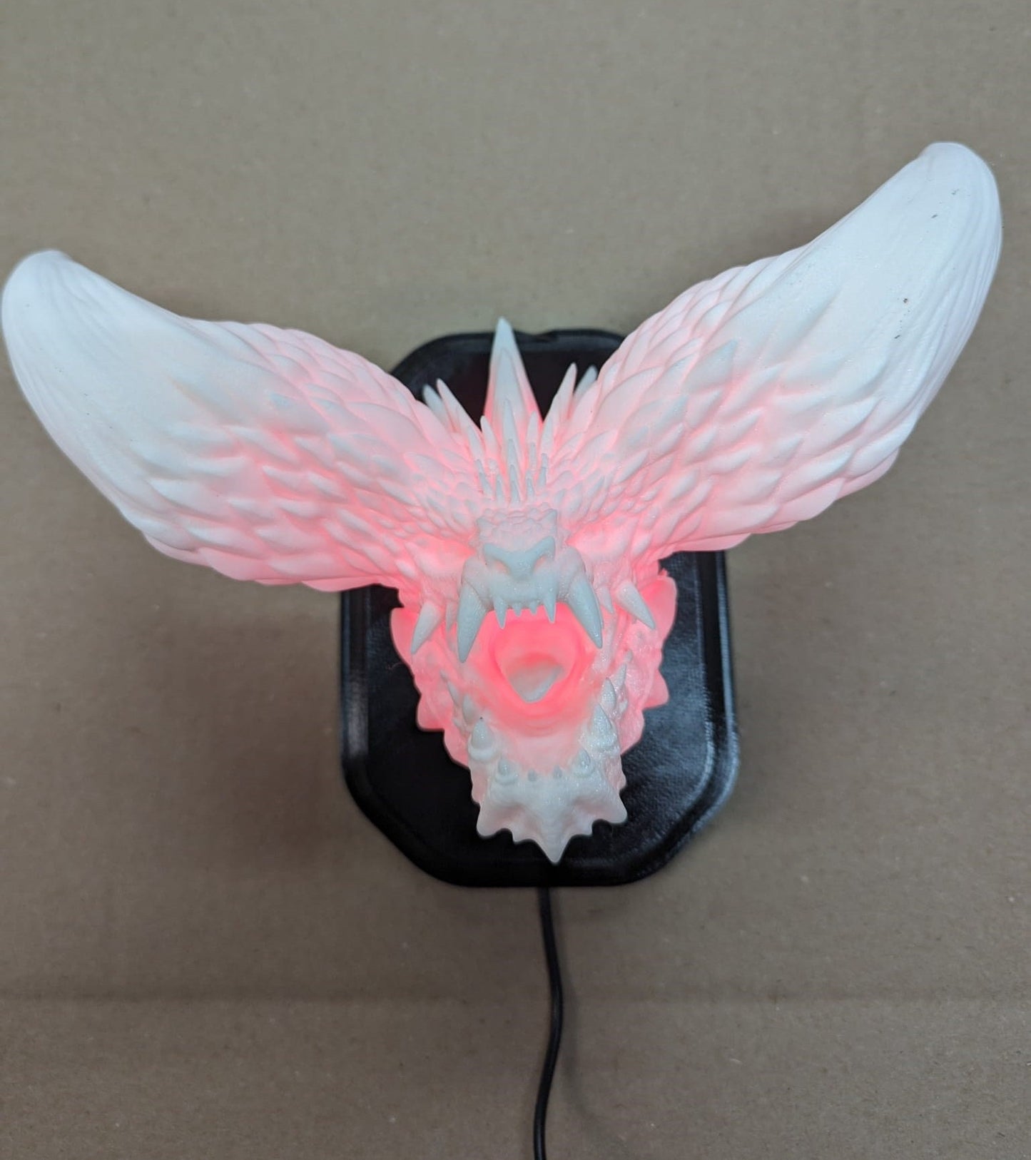 Monster Hunter Nergigante inspired wall trophy lamp to decorate your room: bedroom, playroom or office.