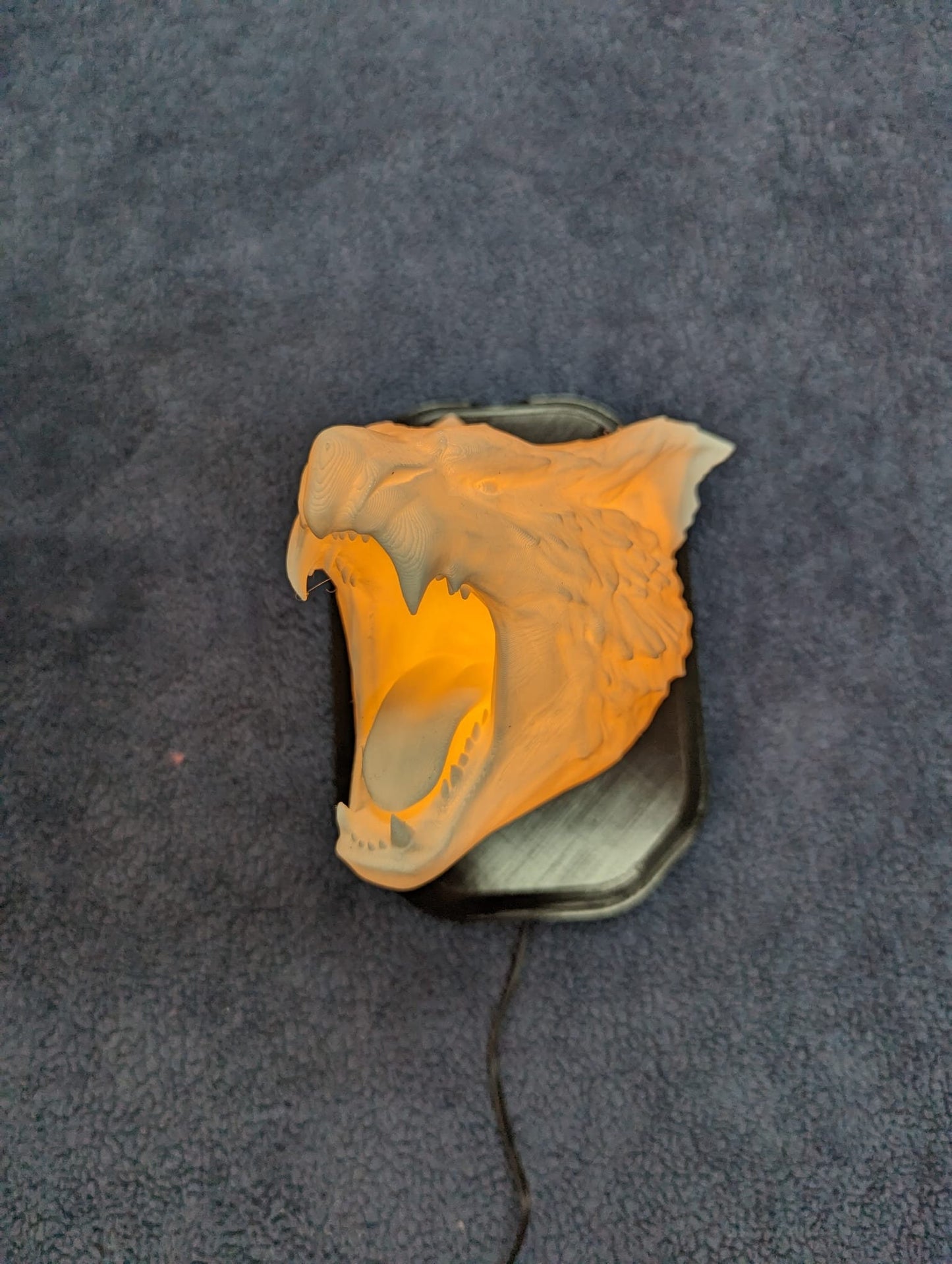 Monster Hunter Nargacuga inspired wall trophy lamp to decorate your room: bedroom, playroom or office