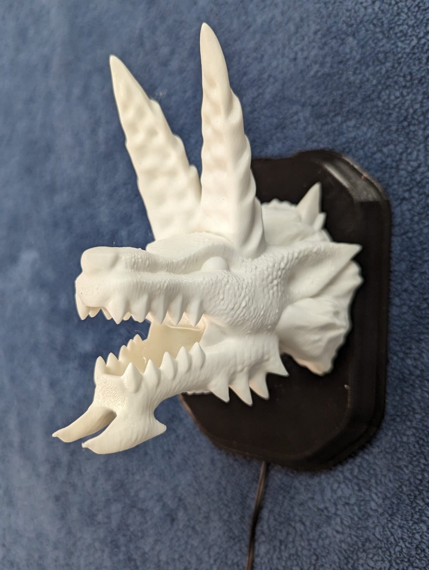 Monster Hunter Zinogre inspired wall trophy lamp to decorate your room bedroom, playroom or office