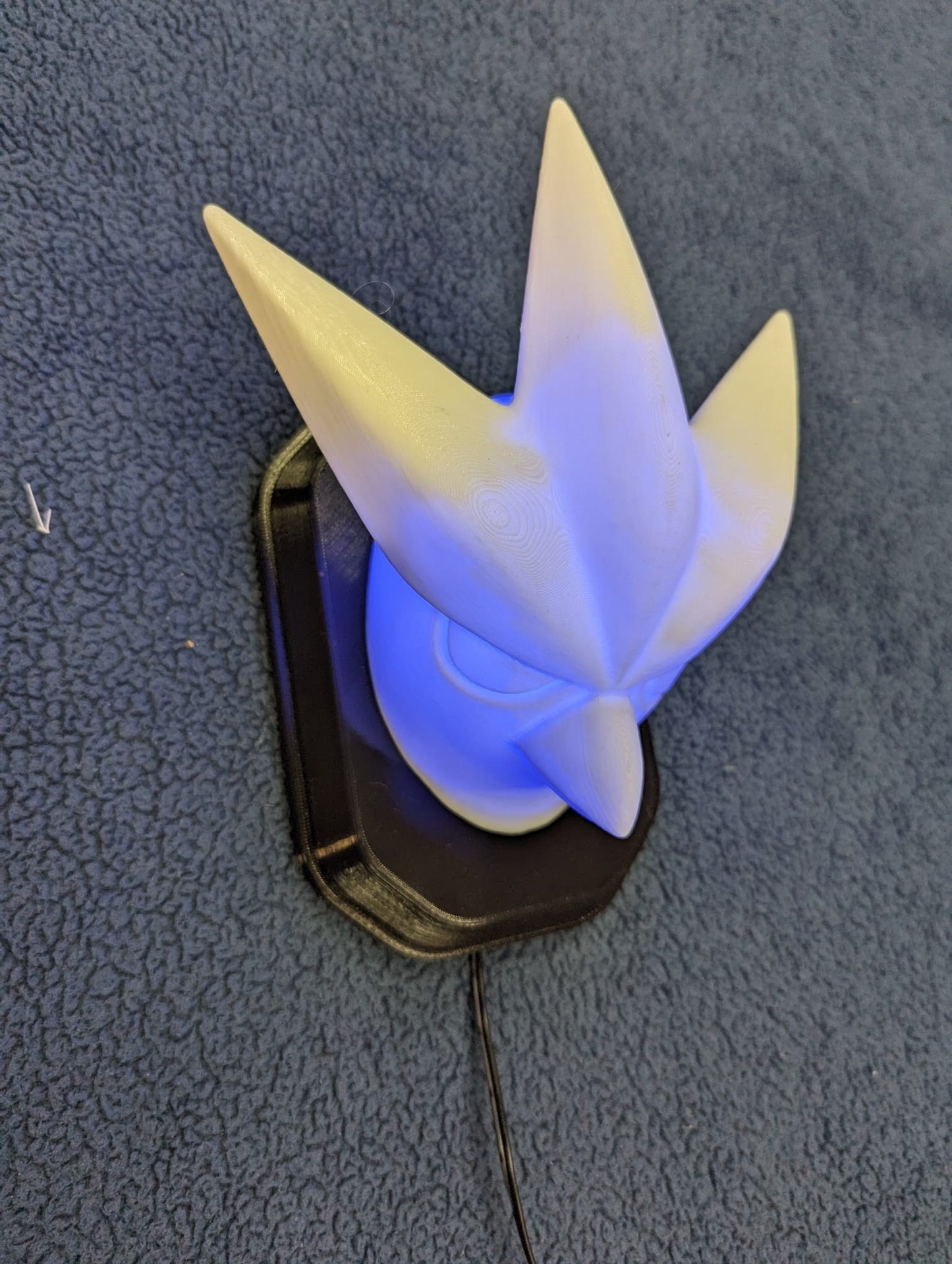 Pokemon's Artikuno inspired wall trophy lamp to decorate your room: bedroom, playroom or office.