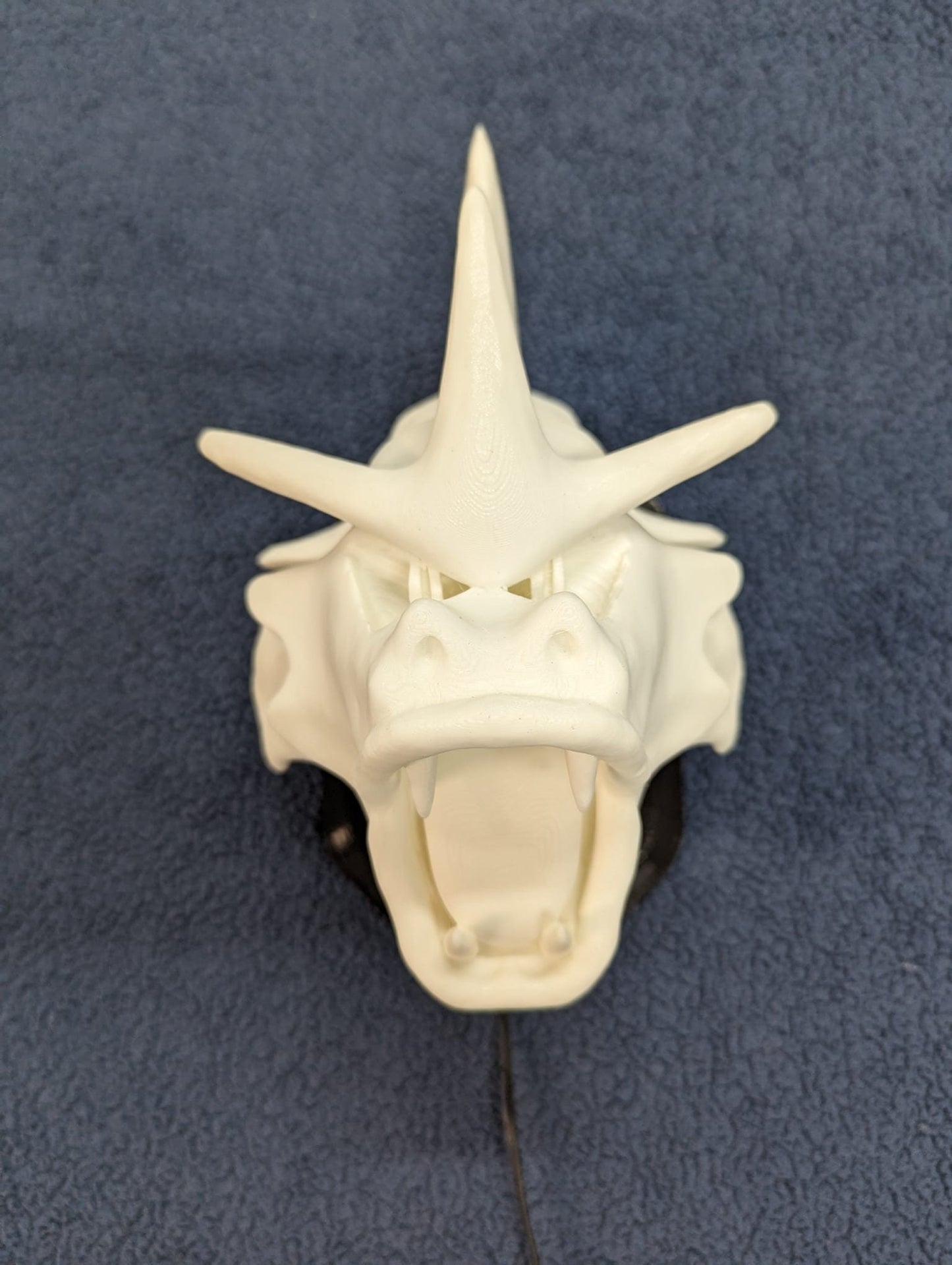 Pokemon's Gyarados inspired wall trophy lamp to decorate your room: bedroom, playroom or office.