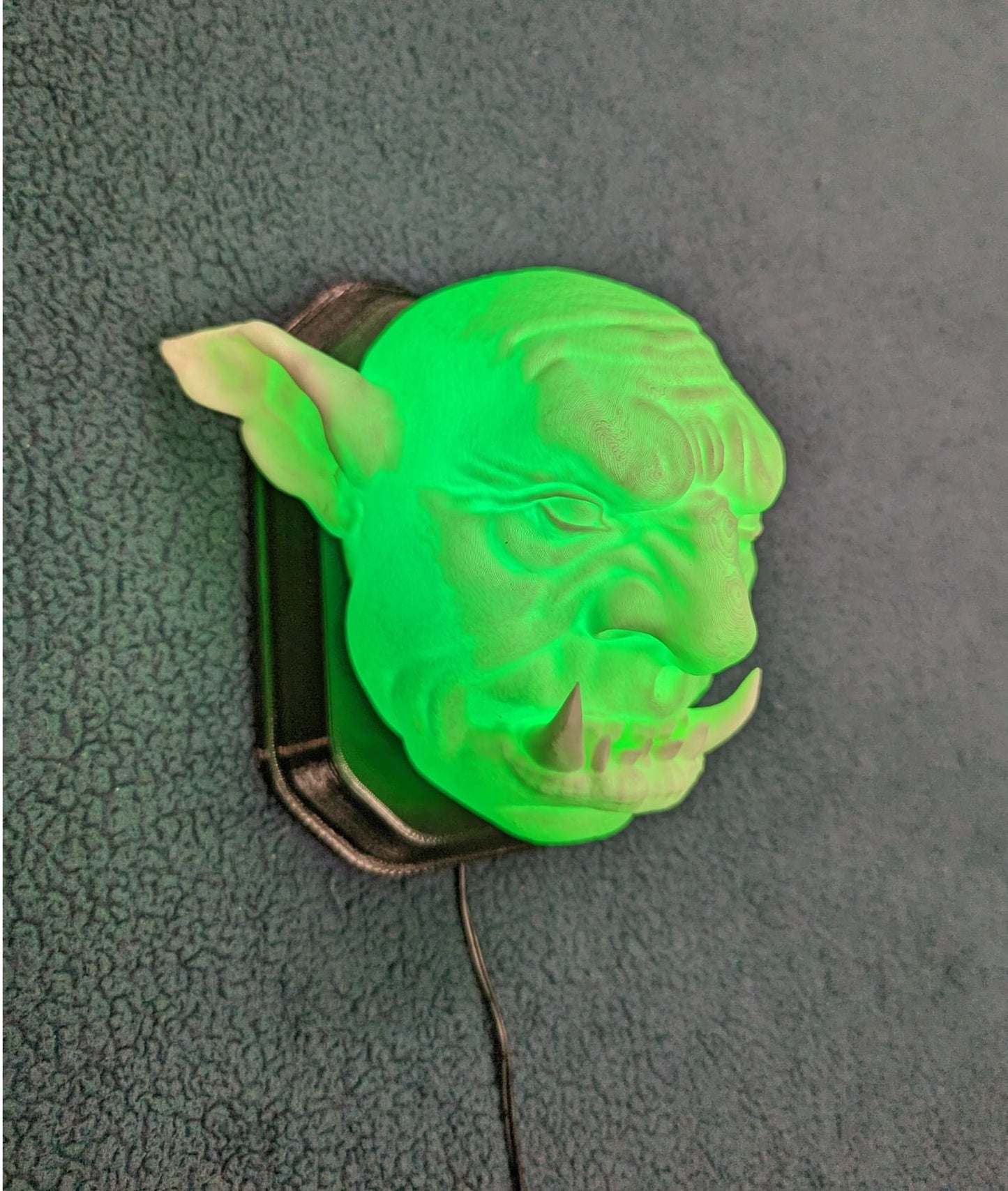 Cave Troll Head wall trophy lamp to decorate your room: bedroom, playroom or office.