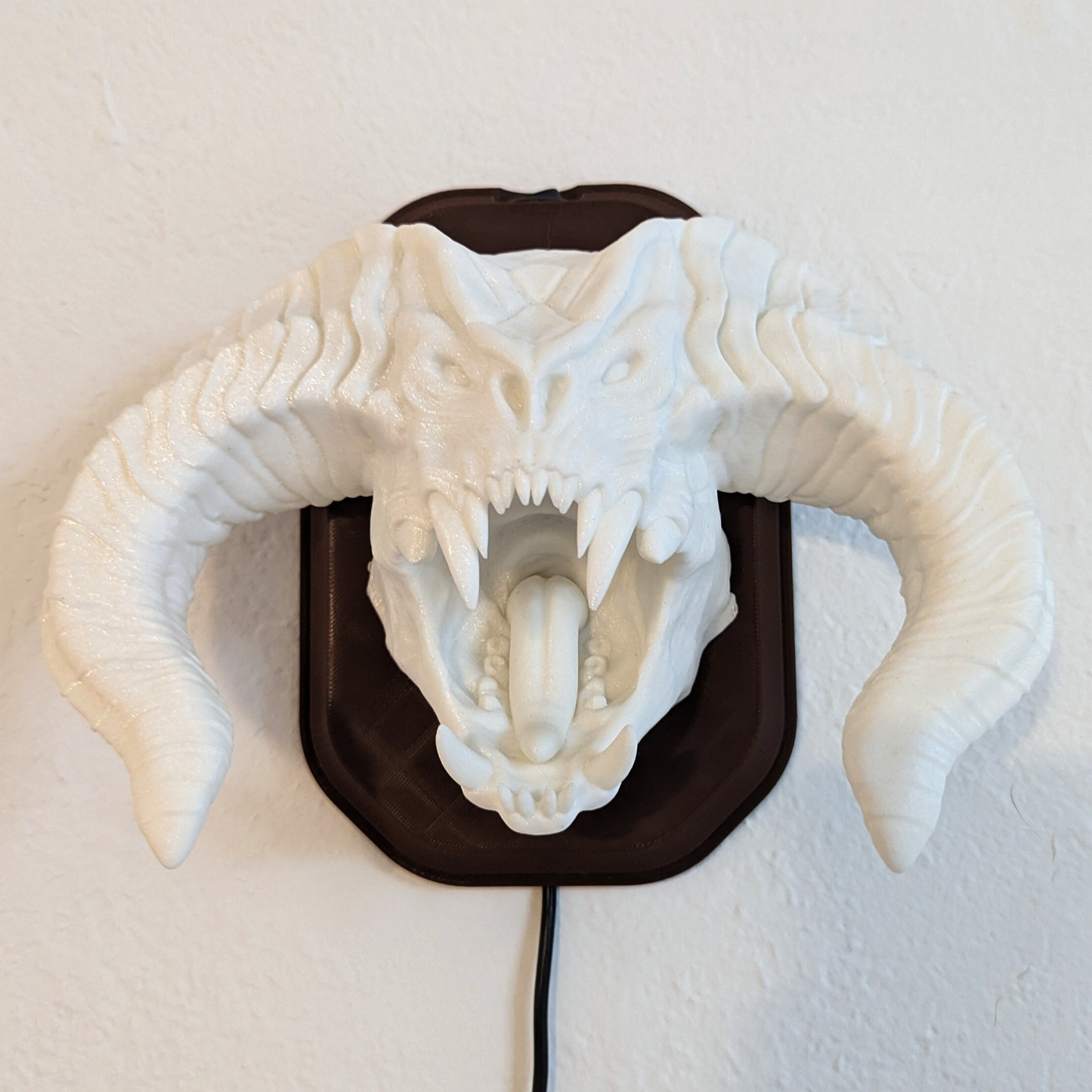 Lord of theRings Balrog inspired wall trophy lamp to decorate your room: bedroom, playroom or office.