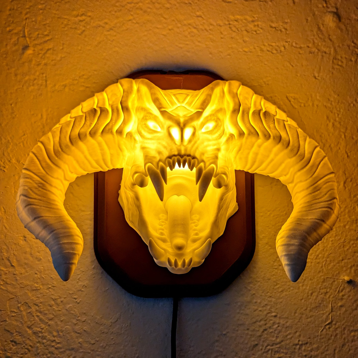 Lord of theRings Balrog inspired wall trophy lamp to decorate your room: bedroom, playroom or office.