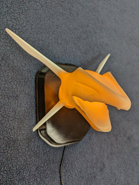 Pokemon's Rayquaza inspired wall trophy lamp to decorate your room: bedroom, playroom or office.