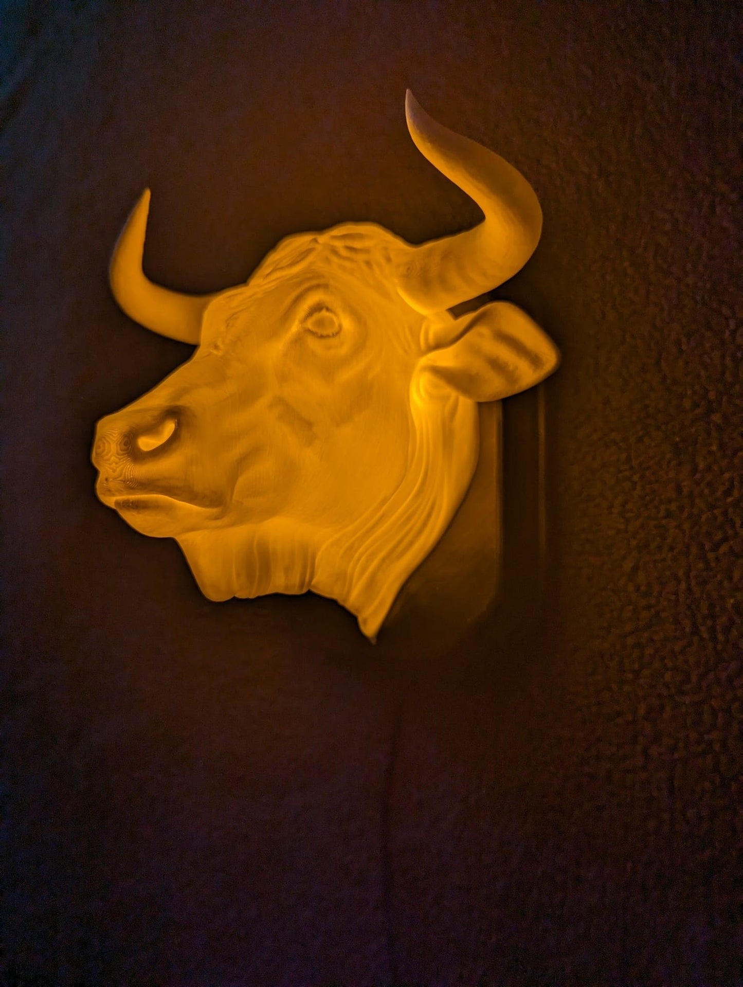 Angry Bull wall trophy lamp to decorate your room: bedroom, playroom or office.