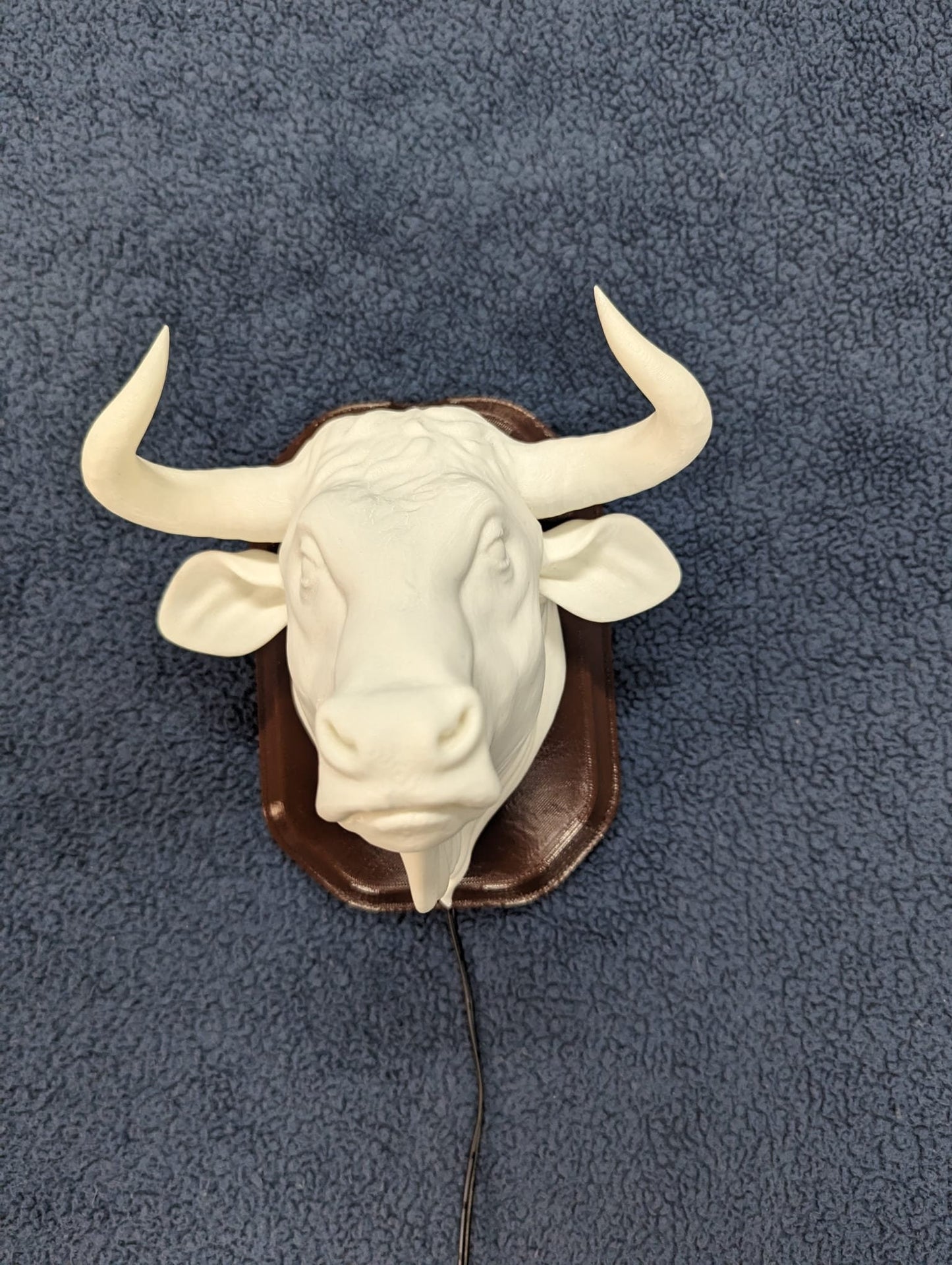 Angry Bull wall trophy lamp to decorate your room: bedroom, playroom or office.