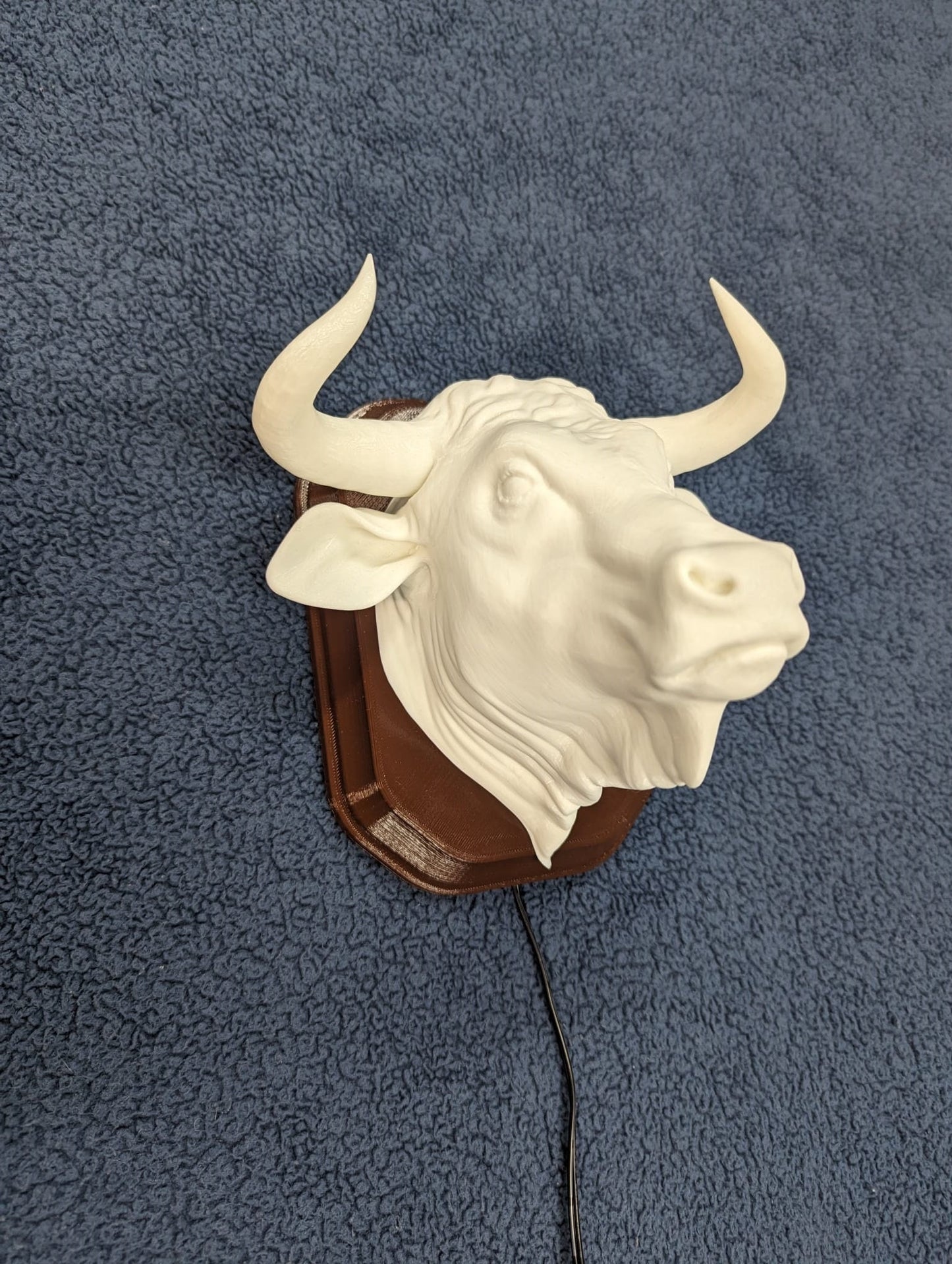 Angry Bull wall trophy lamp to decorate your room: bedroom, playroom or office.