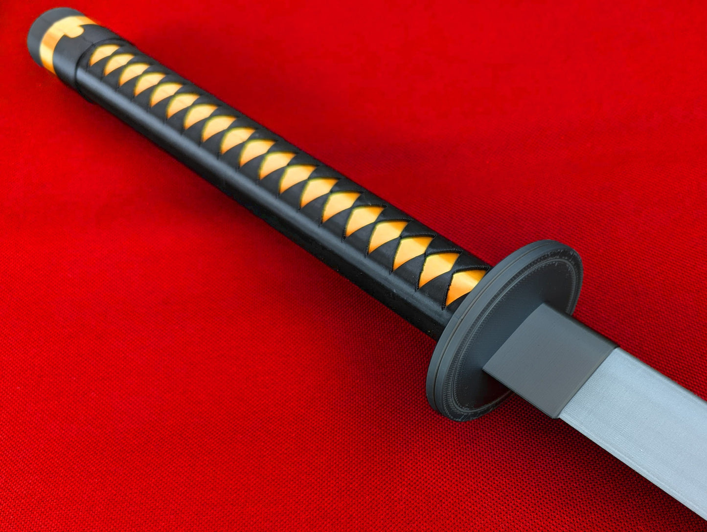 3D printed Deadpool vs Wolverine swords and backpack scabbards